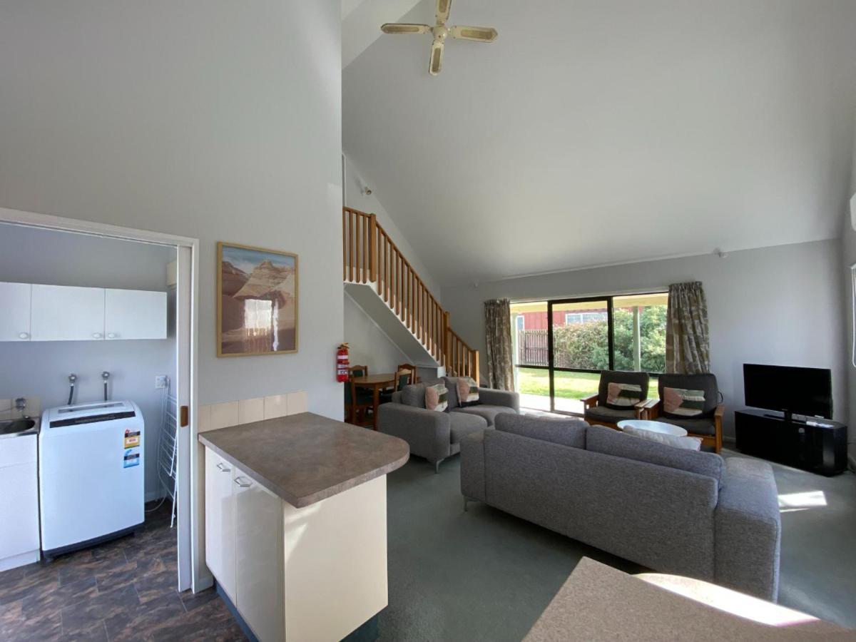 핸머스프링스 15B Caverhill Close 빌라 외부 사진